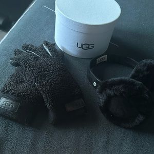 Ugg glove and earmuff set
